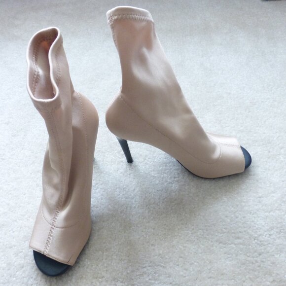 CALL IT SPRING tan pull-on sock mid-ankle booties - Picture 3 of 11